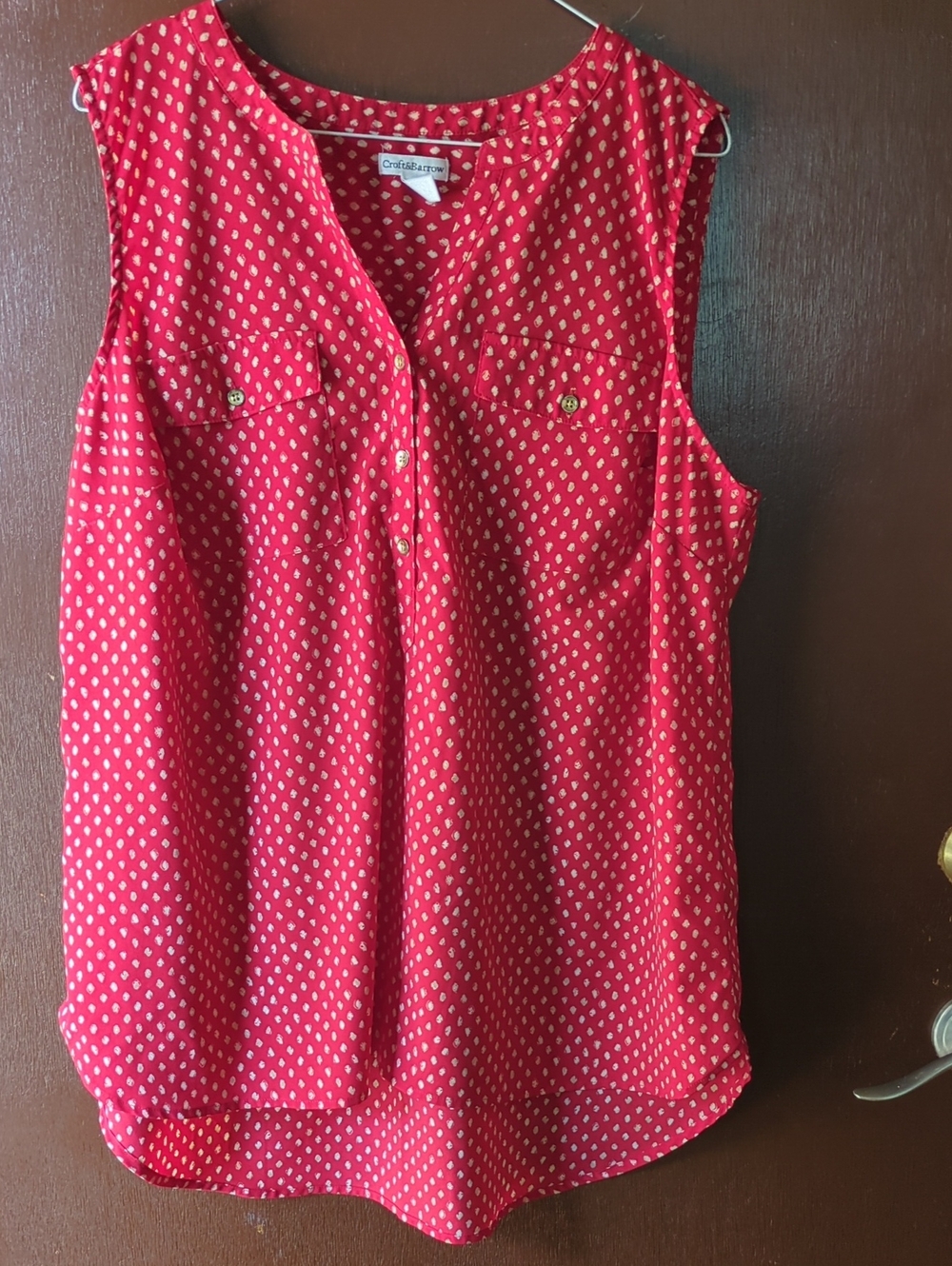 Croft & Barrow Red Sleeveless V-Neck Dot Print Blouse